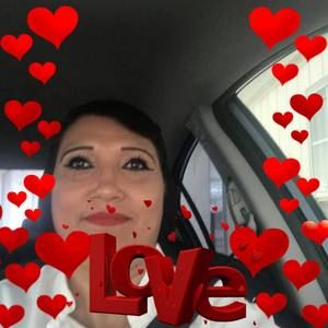 Meet your Posher, Eva